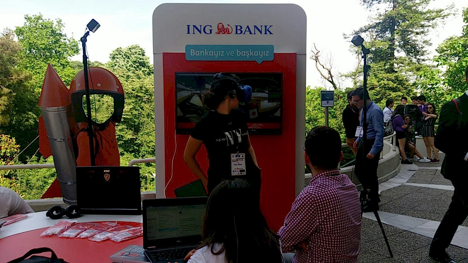 VR House İng Bank işbirliği ile üniversitelerde VR Etkinliği